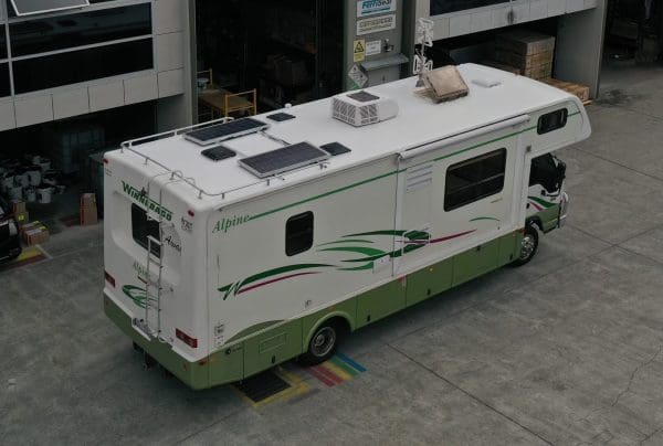 VersEseal Extra Large Size Caravan, Fifth Wheeler and Bus Waterproofing Bundle - Image 2
